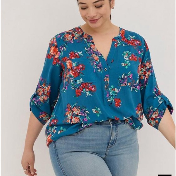 Torrid floral Harper blouse - Picture 5 of 8